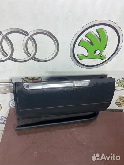 Бардачок Ауди тт 8n