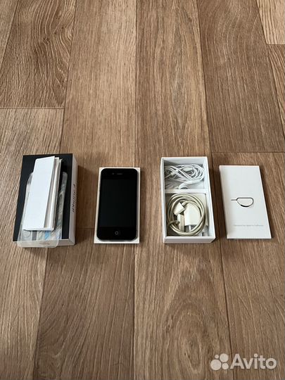 Продаю iPhone 4 16G черный