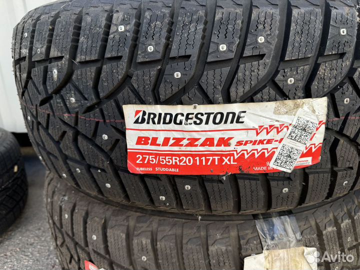 Bridgestone Blizzak Spike-02 SUV 275/55 R20 117T