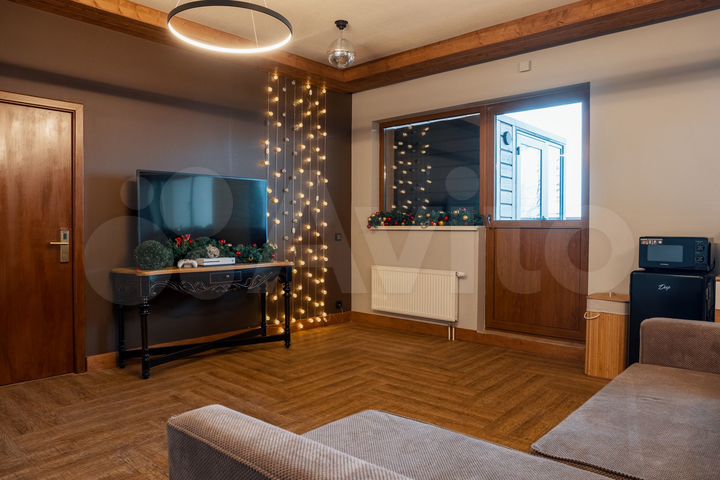 3-к. квартира, 147 м², 3/3 эт.