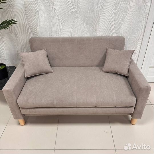 Диван