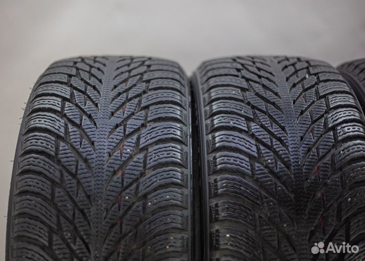 Nokian Tyres Hakkapeliitta R3 235/45 R18 98T