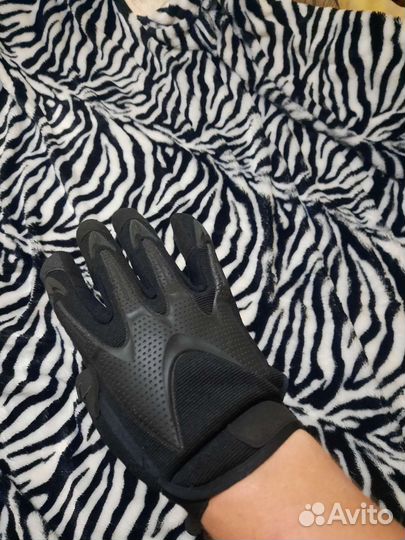 Тактические перчатки