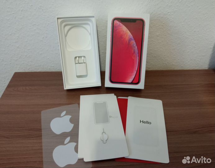 Коробка от iPhone xr с блоком зарядки