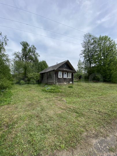 Дом 36 м² на участке 8,8 га