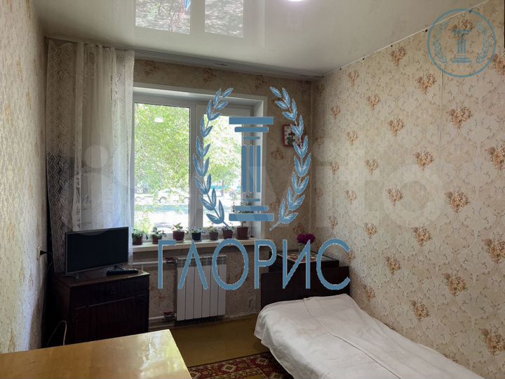 Доля в 3-к. квартире, 61,4 м², 1/5 эт.