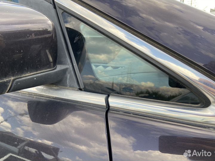 Форточка кузова передняя правая Mazda CX-7