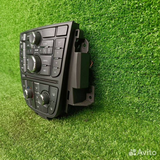 Панель управления магнитолой Opel Astra J GTC 2012