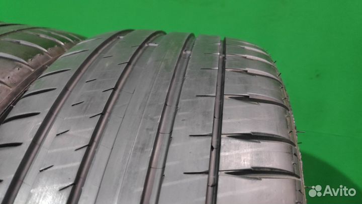 Michelin Pilot Sport 4 235/40 R18 95Y