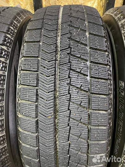 Bridgestone Blizzak VRX 225/60 R18 100S