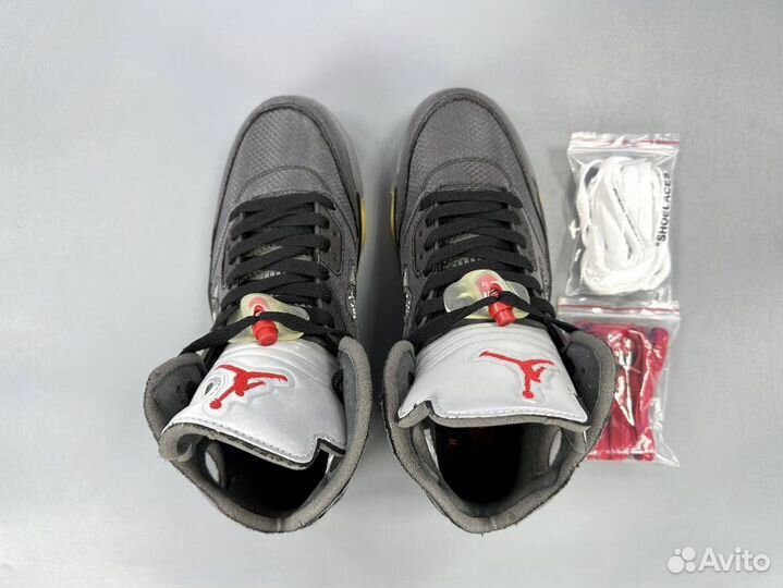 Nike air Jordan 5 off white