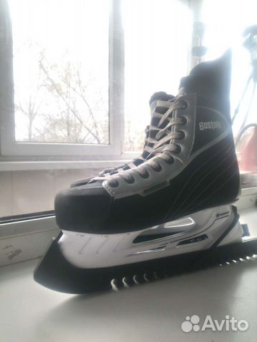 Коньки хоккейные