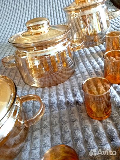 Уникальная посуда из цветного выдувного стекла