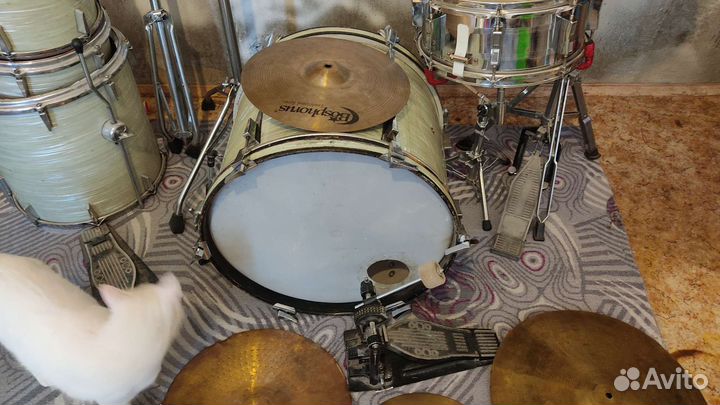 Барабанная установка TacTon 1977 год