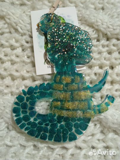 Новогодние змейки на елку из эпоксидной смолы