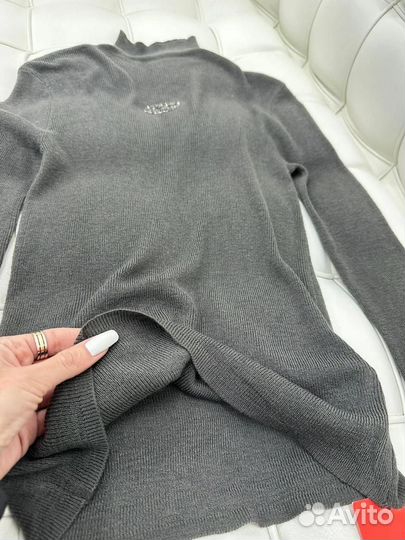 Крутая женская водолазка Diesel