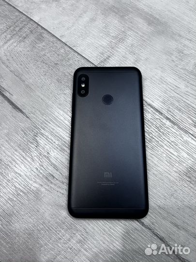 Xiaomi Mi A2 Lite Android One, 4/32 ГБ