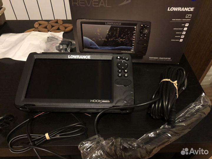 Lowrance hook reveal 9 tripleshot ROW (RUS)
