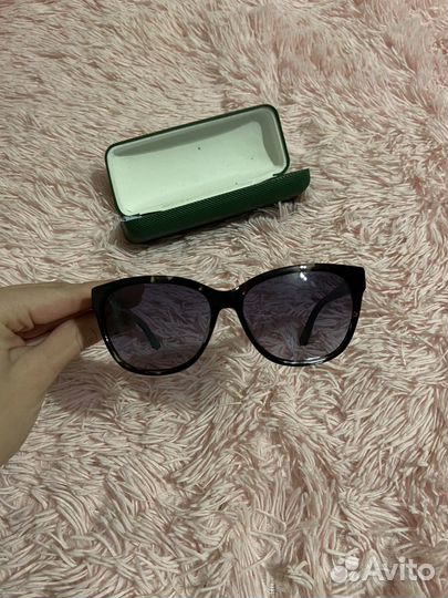 Солнцезащитные очки Lacoste