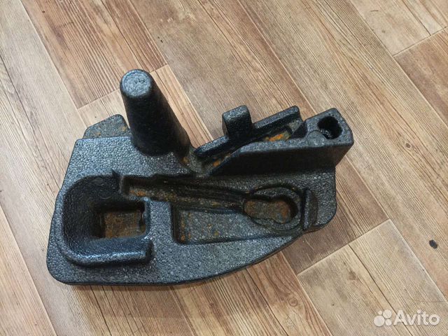 Держатель знака авар.остановки/аптечки BMW