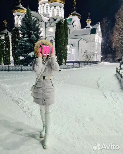 Пуховик вместе с сапожками