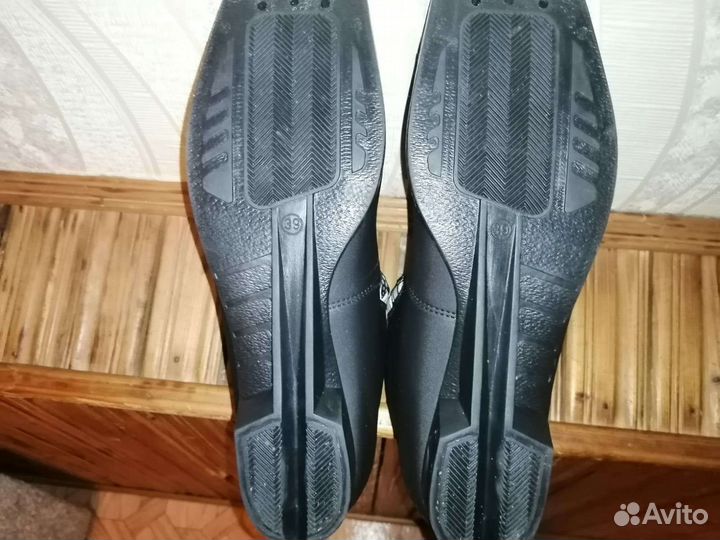 Беговые лыжи