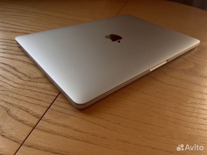 Apple MacBook Pro 13 2017 mpxu2 256Гб