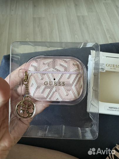 Чехол Guess для Airpods Pro 2 розовый