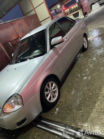 LADA Priora 1.6 МТ, 2009, 320 000 км