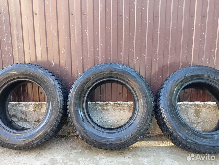 Bridgestone Blizzak DM-V1 265/65 R17 112R