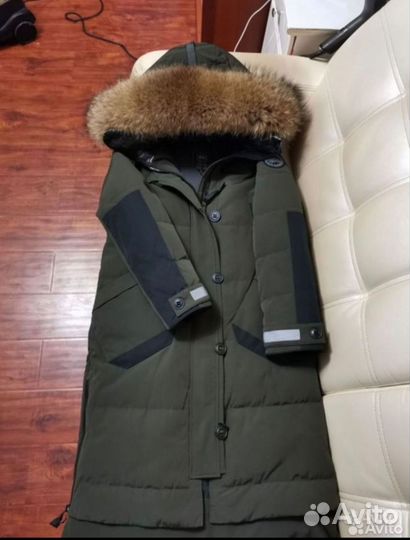 Пуховик Canada goose новый