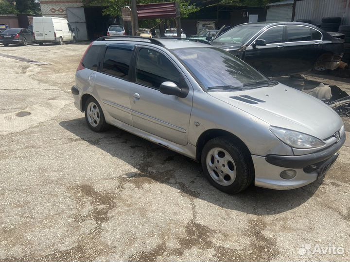 Peugeot 206 универсал, 2002г. разбор