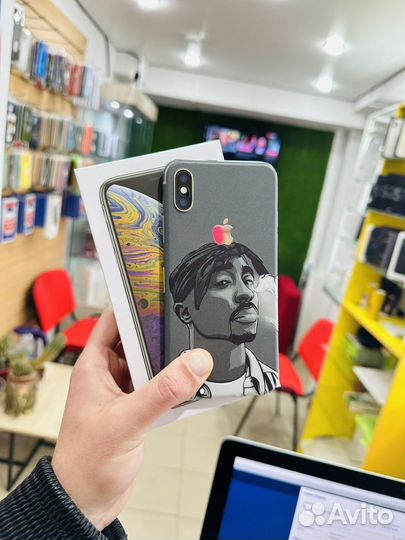 iPhone Xs, 64 ГБ