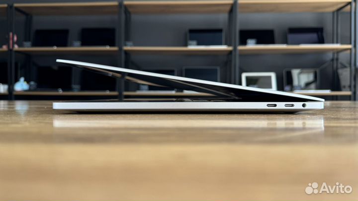 MacBook Pro 15 2019 i9 32gb