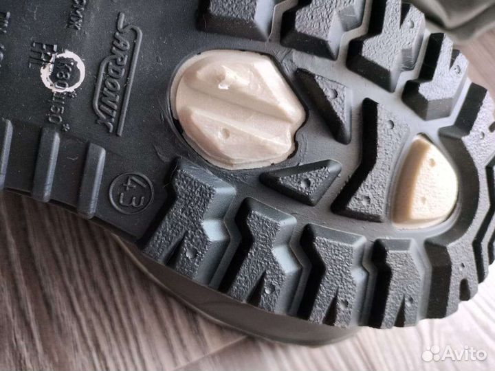 Болотные сапоги