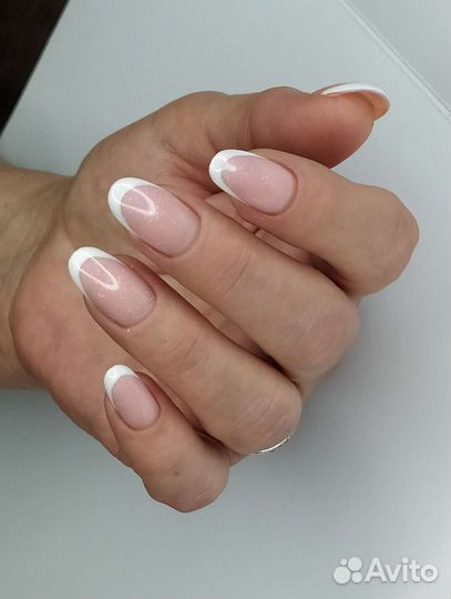 Маникюр и педикюр