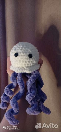 Вязаная медузка