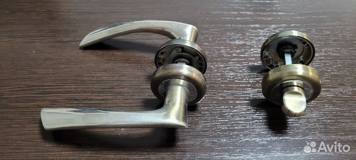 Комплект фурнитуры для межкомнатных дверей