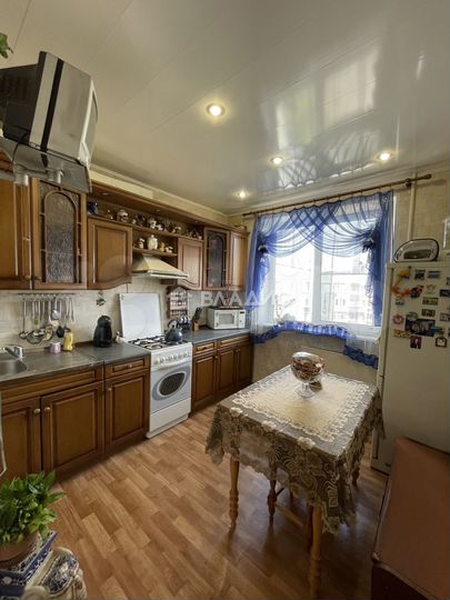 3-к. квартира, 64 м², 9/9 эт.