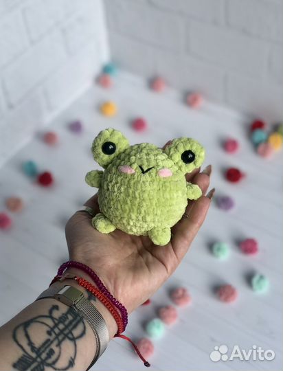 Вязаная лягушка