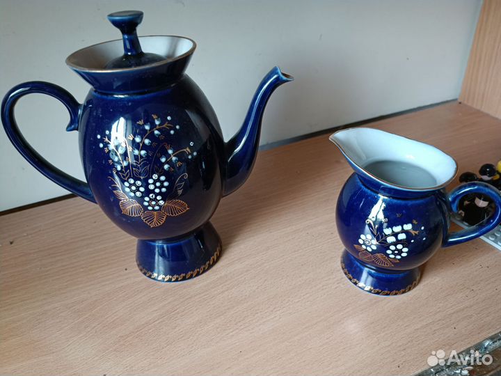 Заварочный чайник и соусница