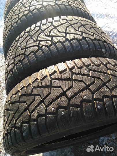 Pirelli Ice Zero 315/35 R20