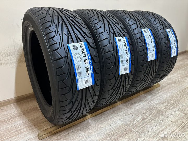 Triangle TR968 215/55 R17 96W