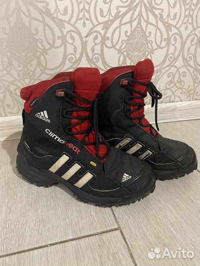 Зимние кроссовки adidas 35 размер оригинал