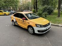 Volkswagen Polo 1.6 MT, 2017, 350 000 км, с пробегом, цена 470 000 руб.