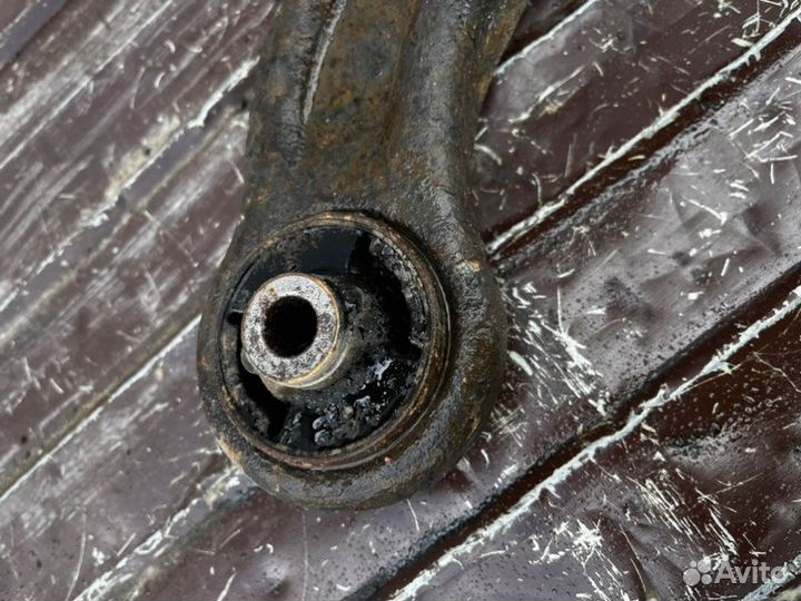 Рычаг перед прав Suzuki Grand Vitara 2.4 2008