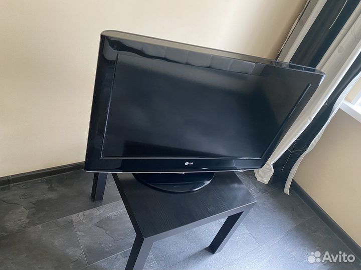Телевизор LG 32 дюйма