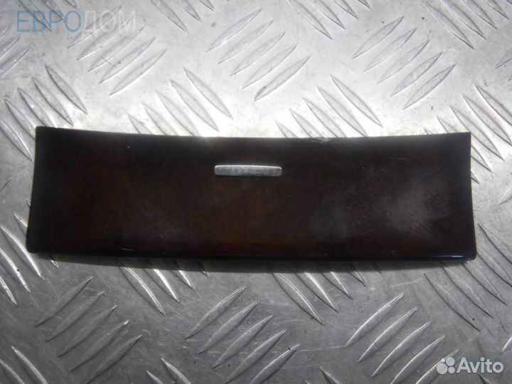 Декоративная накладка парприза mercedes W164 s1109318