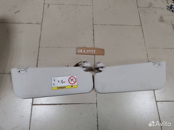 Козырек солнцезащитный i-pace