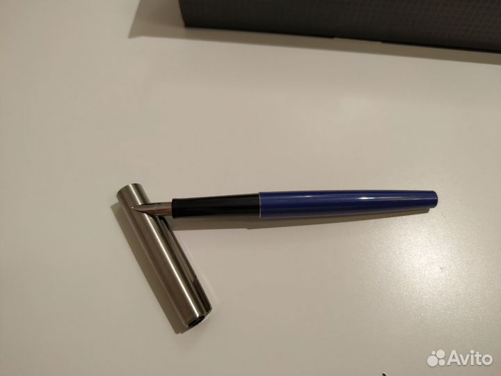 Перьевая ручка parker